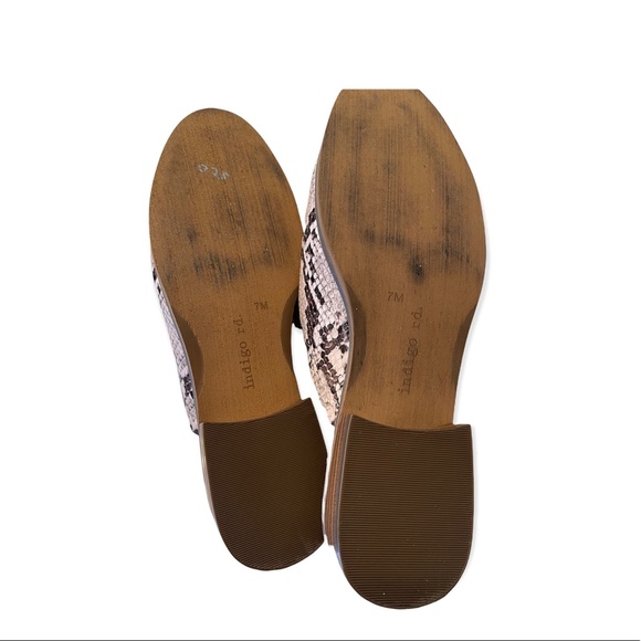 Indigo Rd. Faux Snake Mules - Picture 3 of 5